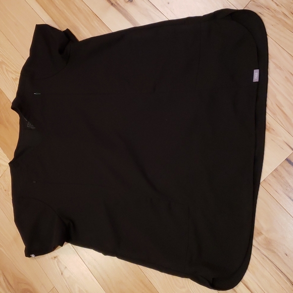 Figs Size L Black Scrub Top